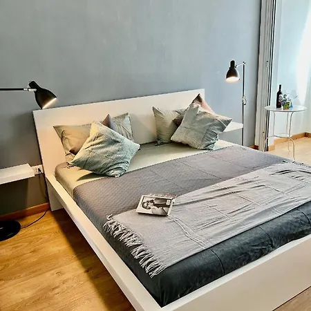 Cozy 3 Km Away From Duomo * Μιλάνο