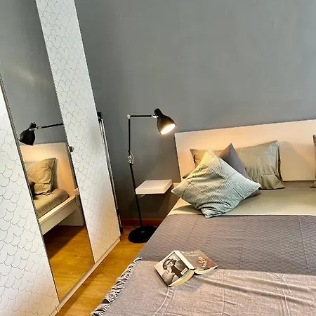 Διαμέρισμα Cozy 3 Km Away From Duomo